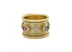 Blue_-pink_-yellow-and-green-sapphire-templar-band-v4-TBS16893-600x434 Blue_-pink_-yellow-and-green-sapphire-templar-band-v4-TBS16893-600×434