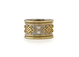TBS25233a Eternal Knot Templar Band with Diamonds