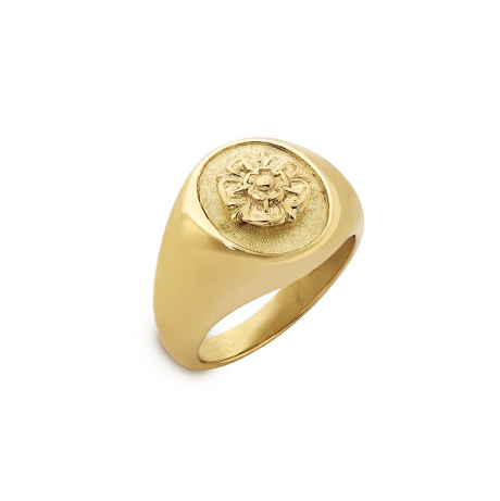 18ct yellow gold signet ring with Tudor rose motif and linen-textured background