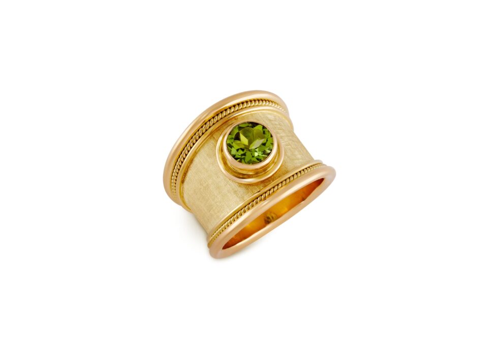 Peridot Tapered Templar Ring