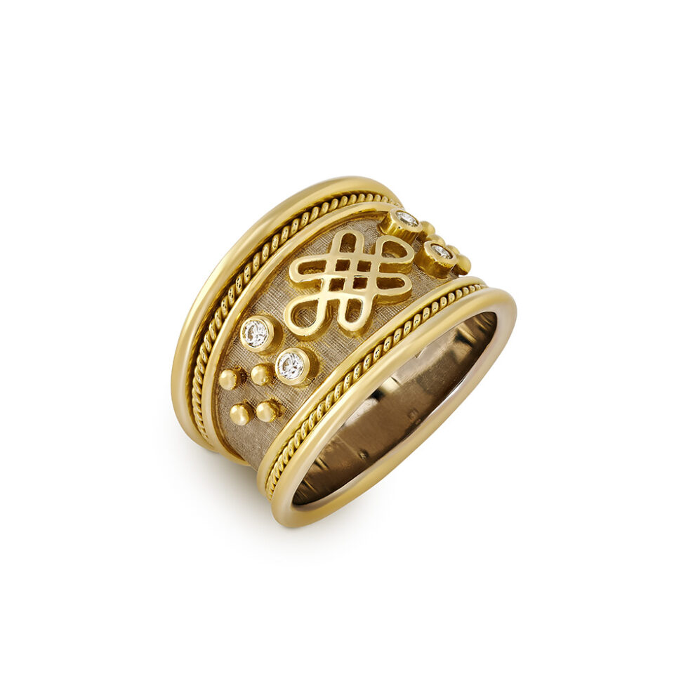 Eternal Knot and Diamond Tapered Templar Ring