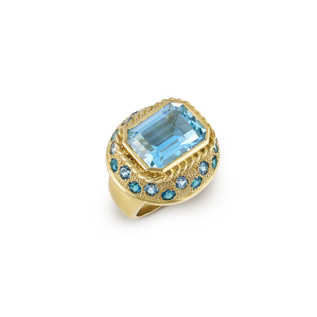 18ct yellow gold ring with 10.64ct octagon aquamarine, pavé-set Swiss-blue topaz and neon apatite, and twisted-wire surround