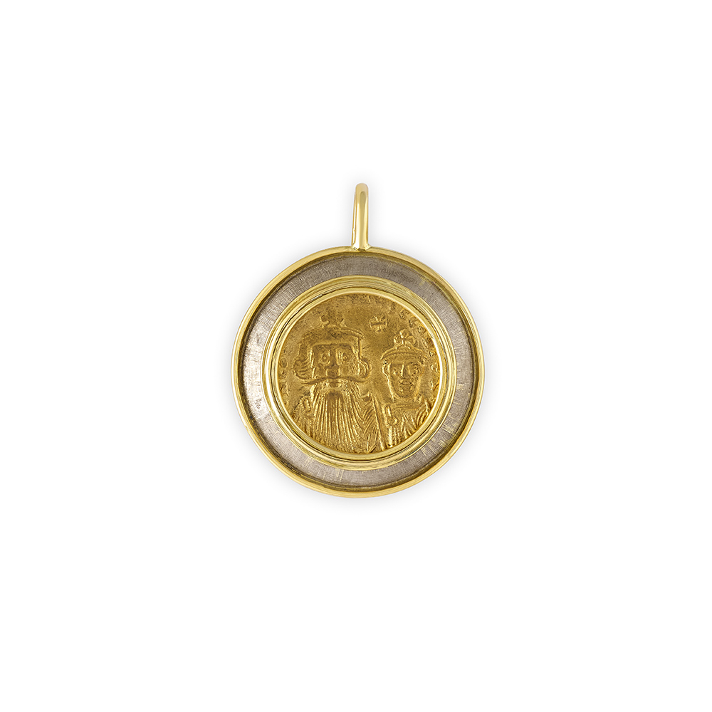 18ct gold pendant with Byzantine Solidus coin of Heraclius (610–641 AD) set in white gold linen-textured surround with gold wire frame.